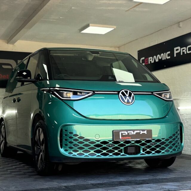 ID BUZZ in for its first ever maintenance wash and it certainly needed some extra sauce. Major tar and iron contamination meant this van needed some love to get the paint back to its best.......#parxdetailing #decontamination #detailing #vwid #idbuzz #electric #detailingsussex #detailinghaywardsheath #vanlife #makegreengreatagain #transformation #worksmarternotharder #cars #vans