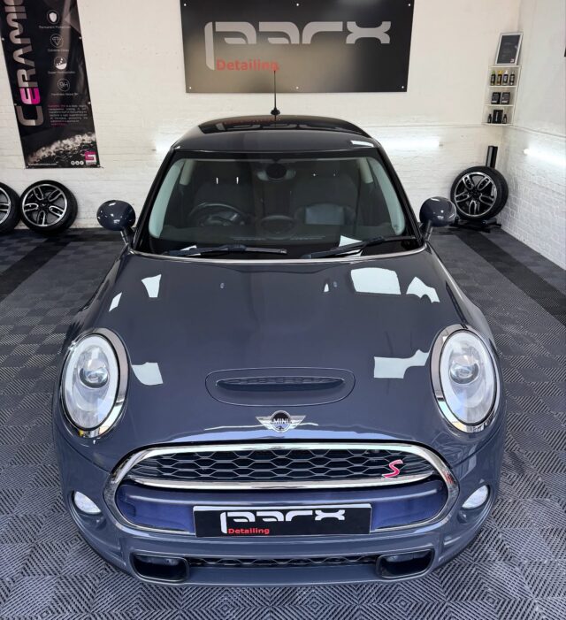 Massive transformation for this little Mini Cooper S.✅ Single stage paint correction✅ Multiple dent repairs ✅ Chip touch in across multiple panels✅ Plastic restoration ✅ Interior refresh ✅ Wheel colour change...#parxdetailing #detailing #wheels #paintcorrection #dentremoval #mini #minicoopers #detailingsussex #detailinghaywardsheath #transformation #gloss #cars